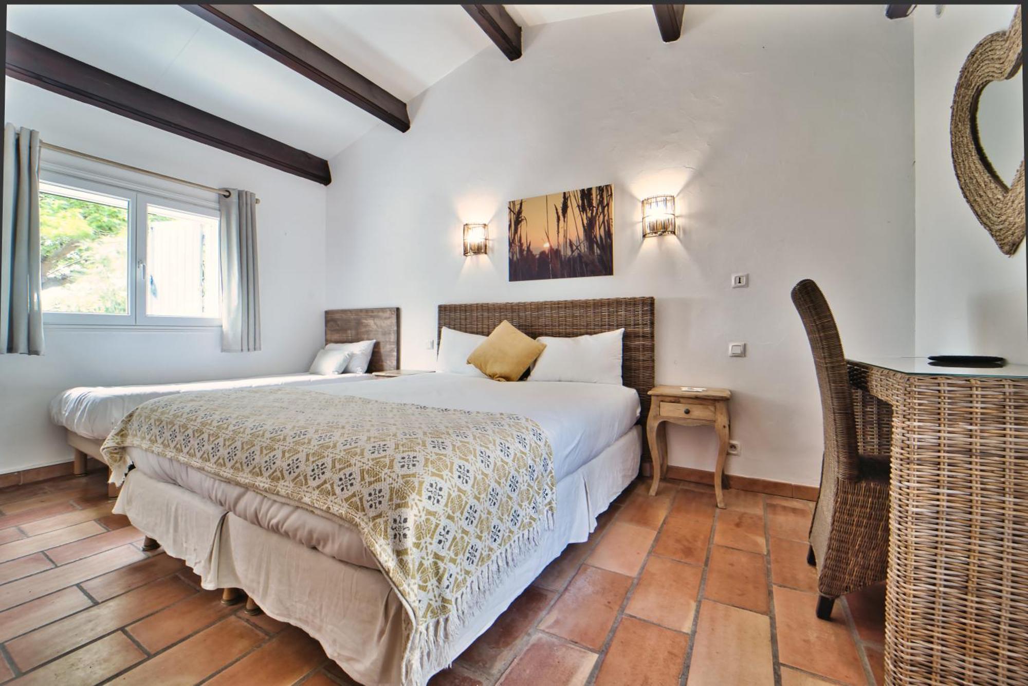 Hotel Mas De Calabrun Saintes-Maries-de-la-Mer