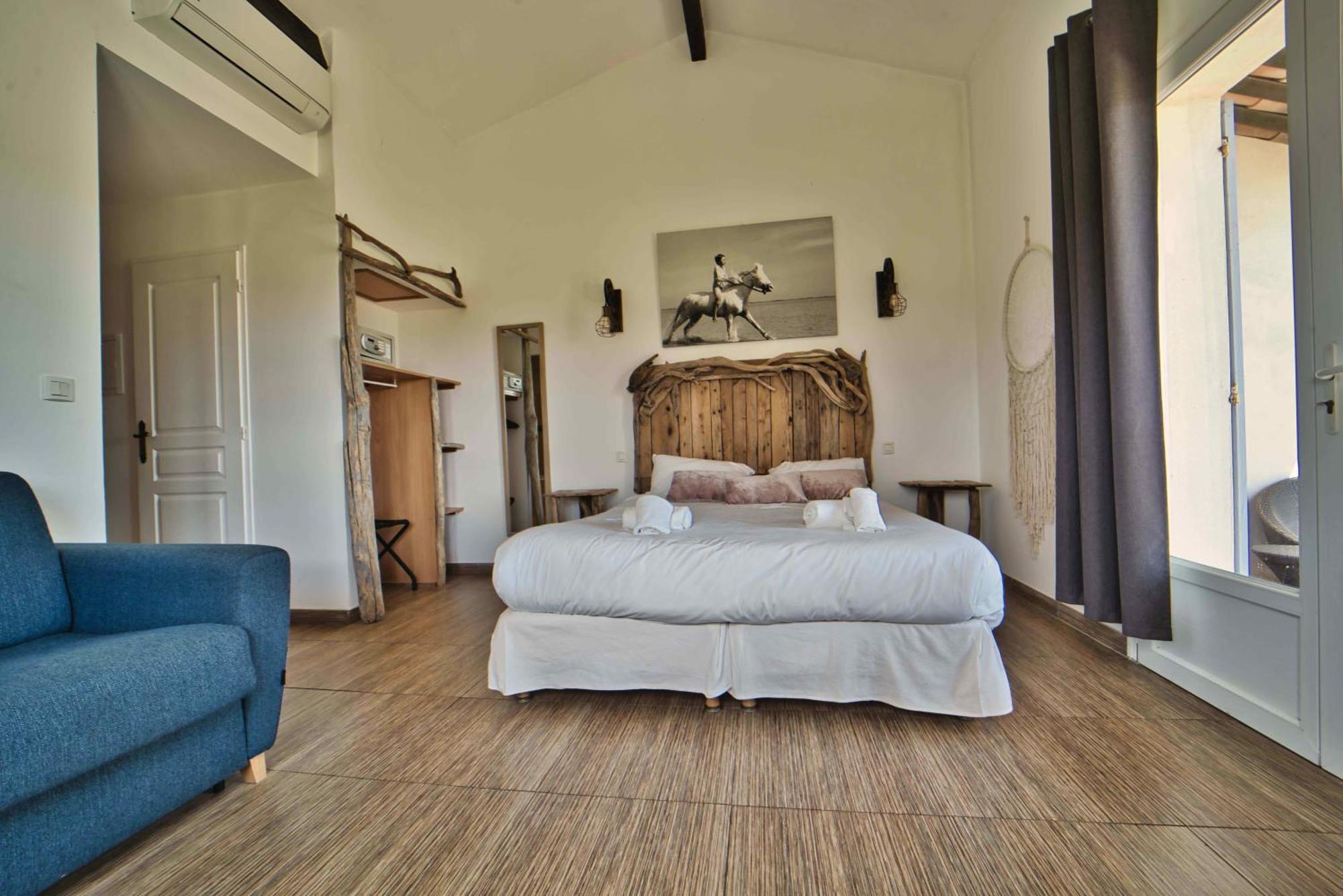 Hotel Mas De Calabrun 4*