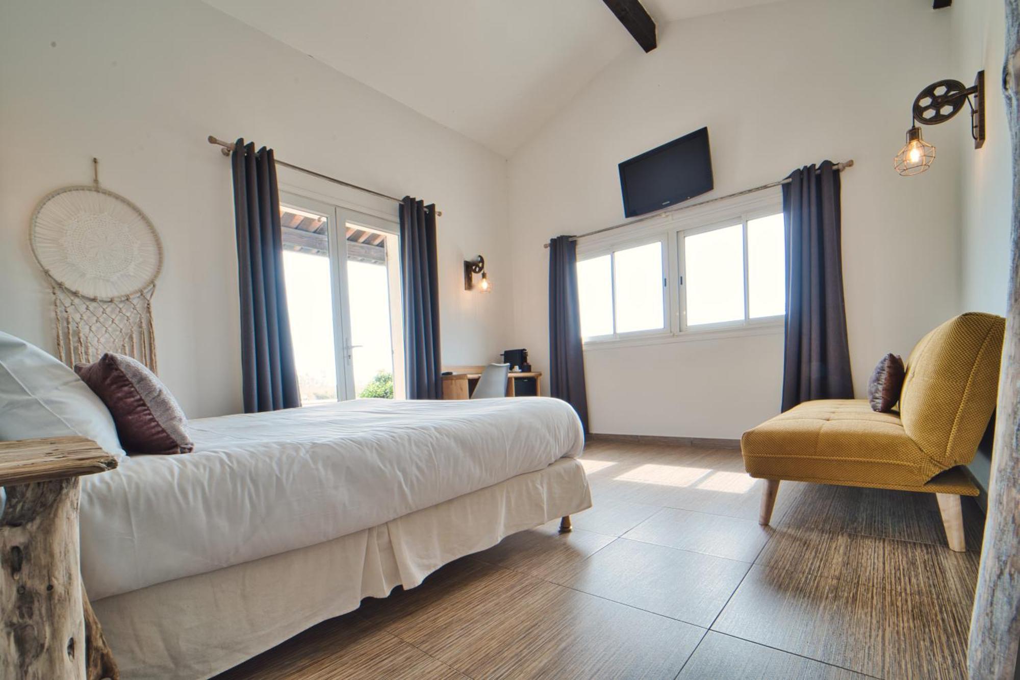 Hotel Mas De Calabrun 4*