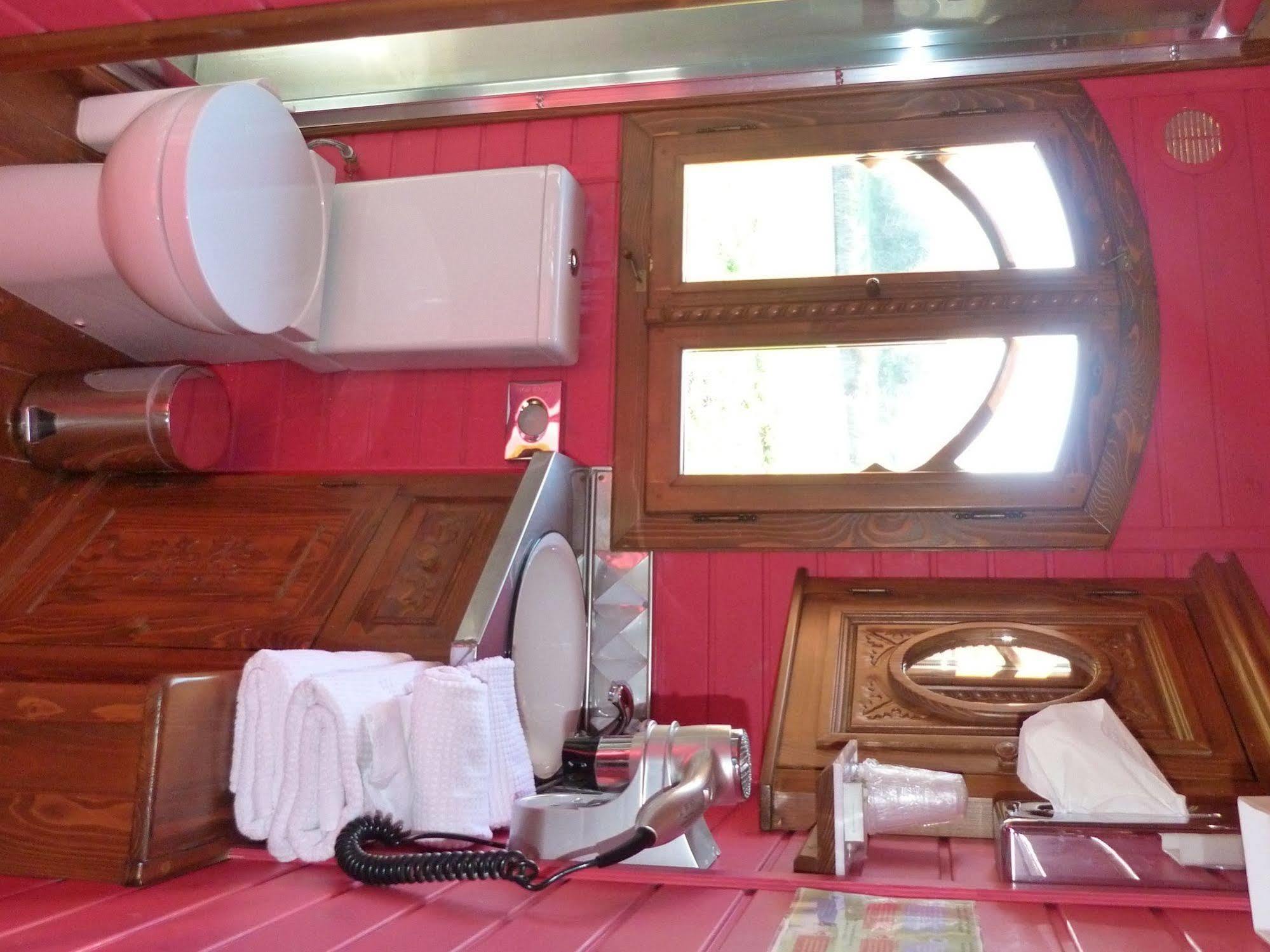 Hotel Mas De Calabrun 4*